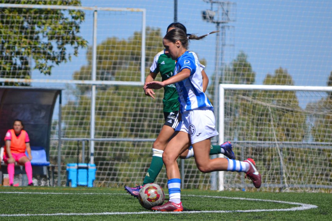 Lance del partido entre el Cacereño y el Sporting de Huelva.