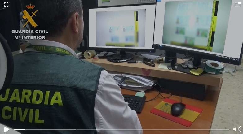 Operativo de la Guardia Civil a través de la red