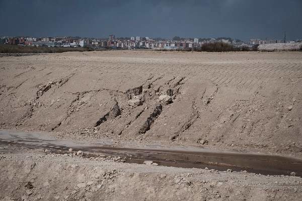 Apilamiento de fosfoyesos en Huelva, frente a la ciudad